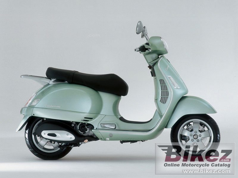 Big Vespa granturismo gt 125l picture and wallpaper from Bikez.com
